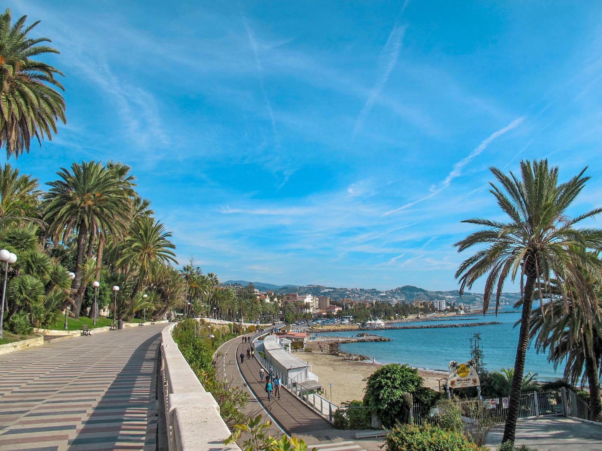 Apartment Terrazzo Sul Mare By Interhome Ospedaletti Exterior photo